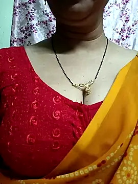 Snapshot of Rosy-B chatting on January 8, 1:00 am Rosy-B online show from January 8, 1:00 am