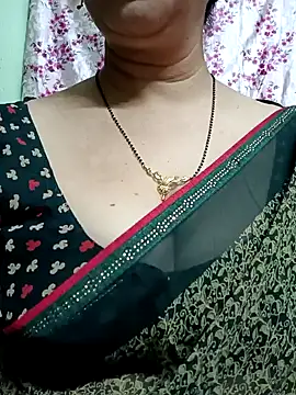 Snapshot of Rosy-B chatting on January 10, 1:20 pm Rosy-B online show from January 10, 1:20 pm