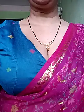 Snapshot of Rosy-B chatting on January 12, 10:02 am Rosy-B online show from January 12, 10:02 am