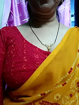 Snapshot of Rosy-B chatting on January 13, 6:59 pm Rosy-B online show from January 13, 6:59 pm