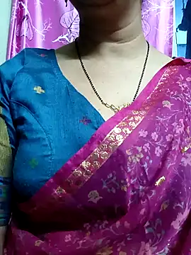 Snapshot of Rosy-B chatting on January 27, 6:09 pm Rosy-B online show from January 27, 6:09 pm