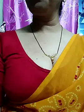 Snapshot of Rosy-B chatting on February 3, 5:46 pm Rosy-B online show from February 3, 5:46 pm