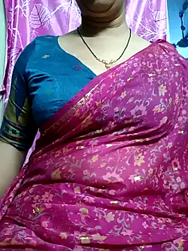 Snapshot of Rosy-B chatting on February 5, 6:15 pm Rosy-B online show from February 5, 6:15 pm