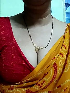 Snapshot of Rosy-B chatting on March 4, 12:39 am Rosy-B online show from March 4, 12:39 am