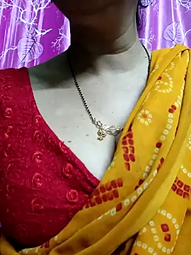 Snapshot of Rosy-B chatting on March 10, 9:51 pm Rosy-B online show from March 10, 9:51 pm