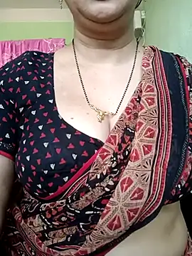 Snapshot of Rosy-B chatting on March 11, 9:56 am Rosy-B online show from March 11, 9:56 am