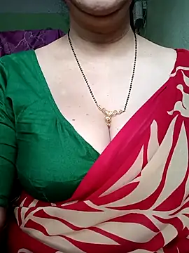 Snapshot of Rosy-B chatting on March 13, 12:48 am Rosy-B online show from March 13, 12:48 am