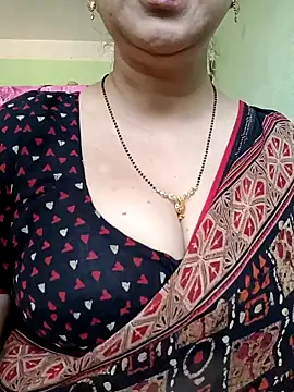 Snapshot of Rosy-B chatting on March 18, 9:42 am Rosy-B online show from March 18, 9:42 am