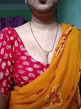 Snapshot of Rosy-B chatting on September 9, 12:32 am Rosy-B online show from September 9, 12:32 am