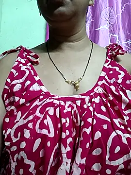 Snapshot of Rosy-B chatting on September 11, 9:15 pm Rosy-B online show from September 11, 9:15 pm