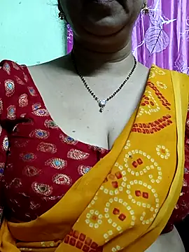 Snapshot of Rosy-B chatting on November 7, 9:26 pm Rosy-B online show from November 7, 9:26 pm