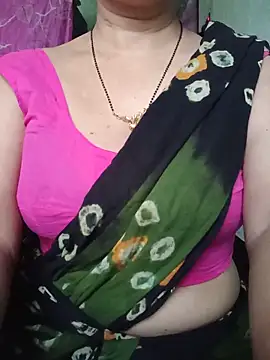 Snapshot of Rosy-B chatting on May 25, 11:55 pm Rosy-B online show from May 25, 11:55 pm