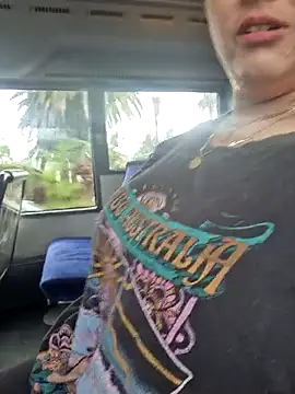 Off the Lesh online show from February 19, 6:20 am