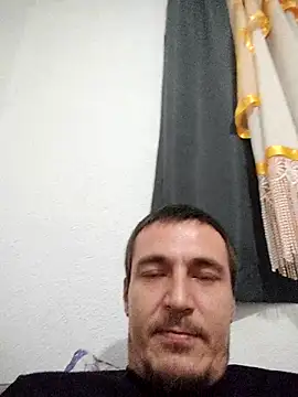 Snapshot of mayk18cm chatting on November 4, 10:31 pm mayk18cm online show from November 4, 10:31 pm