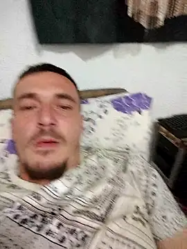 Snapshot of mayk18cm chatting on November 16, 4:12 pm mayk18cm online show from November 16, 4:12 pm