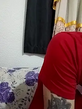 Snapshot of mayk18cm chatting on December 18, 12:38 am mayk18cm online show from December 18, 12:38 am