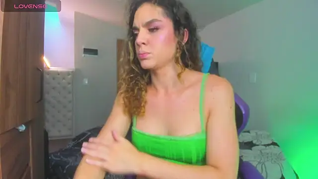 mariiahneedles online show from July 12, 10:34 pm