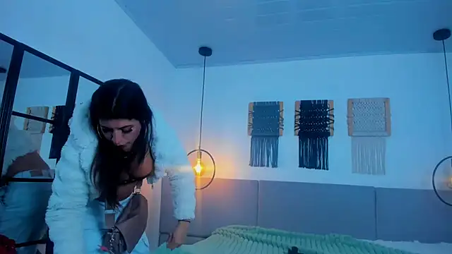 Sweet camille online show from May 5, 2:30 am