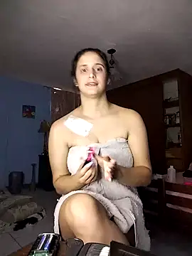 Catalinacandela online show from January 6, 7:39 pm