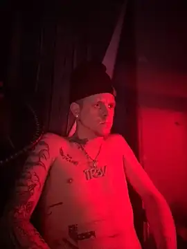 Snapshot of traejddd chatting on October 15, 7:30 am traejddd online show from October 15, 7:30 am