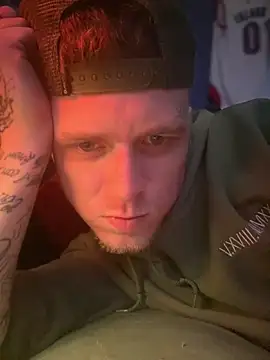 Snapshot of traejddd chatting on March 21, 3:11 am traejddd online show from March 21, 3:11 am