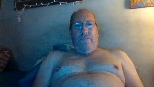 hornyrich69 online show from January 17, 5:01 am