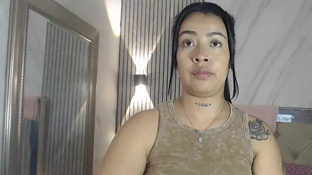 Snapshot of salome__hills1 chatting on May 30, 10:07 pm salome hills1 online show from May 30, 10:07 pm