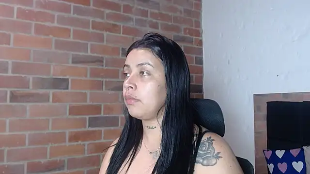 Snapshot of salome__hills1 chatting on June 15, 8:00 pm salome hills1 online show from June 15, 8:00 pm