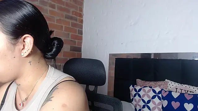 Snapshot of salome__hills1 chatting on July 14, 10:26 pm salome hills1 online show from July 14, 10:26 pm