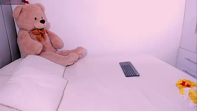 DannaHyde online show from November 2, 6:43 pm