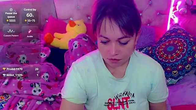 Snapshot of martina_bk chatting on February 28, 9:15 am martina bk online show from February 28, 9:15 am