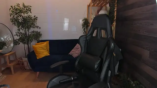 Snapshot of Mia_Cheers chatting on March 8, 1:47 pm Mia Cheers online show from March 8, 1:47 pm