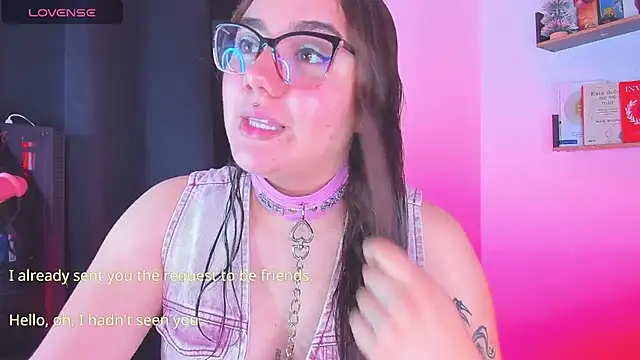 Snapshot of isarhodes_ chatting on December 29, 10:14 pm isarhodes  online show from December 29, 10:14 pm