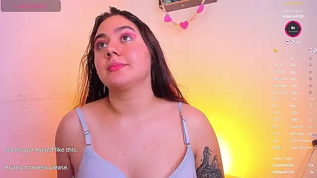 Snapshot of isarhodes_ chatting on January 20, 1:18 am isarhodes  online show from January 20, 1:18 am