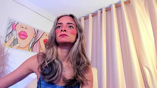 SkiinnyAna online show from February 13, 7:32 pm