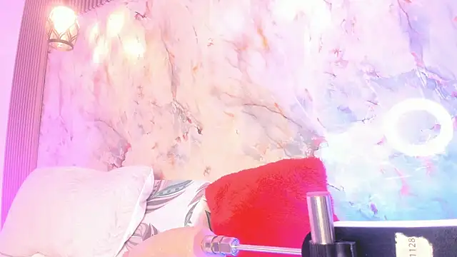 Snapshot of Esmeralda_Duarte chatting on March 12, 12:47 pm Esmeralda Duarte online show from March 12, 12:47 pm