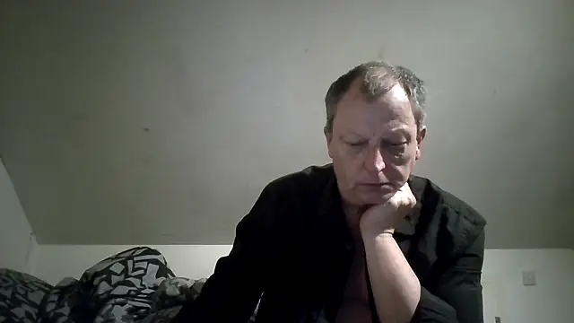 Snapshot of chubbybear2cum chatting on May 7, 2:50 am chubbybear2cum online show from May 7, 2:50 am