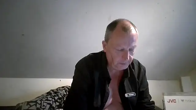 Snapshot of chubbybear2cum chatting on May 28, 1:58 am chubbybear2cum online show from May 28, 1:58 am