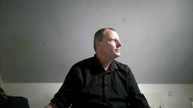 Snapshot of chubbybear2cum chatting on June 10, 2:45 am chubbybear2cum online show from June 10, 2:45 am