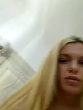 Snapshot of IrishTeenBarbie69 chatting on November 30, 8:02 pm IrishTeenBarbie69 online show from November 30, 8:02 pm