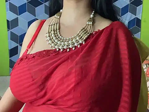 Snapshot of Aishwarya_101_ chatting on February 3, 10:36 am Aishwarya 101 online show from February 3, 10:36 am