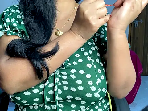 Aishwarya 101  online show from November 24, 4:29 pm