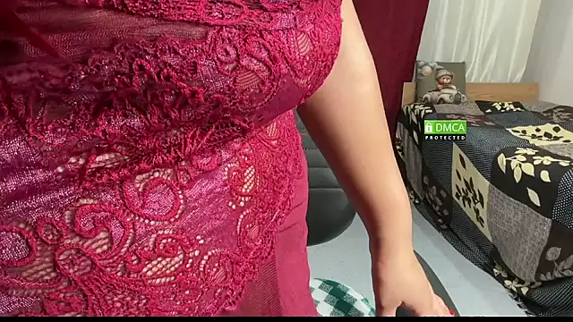 Snapshot of Aishwarya_101_ chatting on May 11, 4:37 pm Aishwarya 101 online show from May 11, 4:37 pm