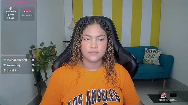 Snapshot of Cristal_War chatting on November 4, 11:26 pm Cristal War online show from November 4, 11:26 pm