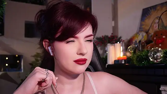 Snapshot of Chriss_Fox chatting on December 13, 7:53 pm Chriss Fox online show from December 13, 7:53 pm