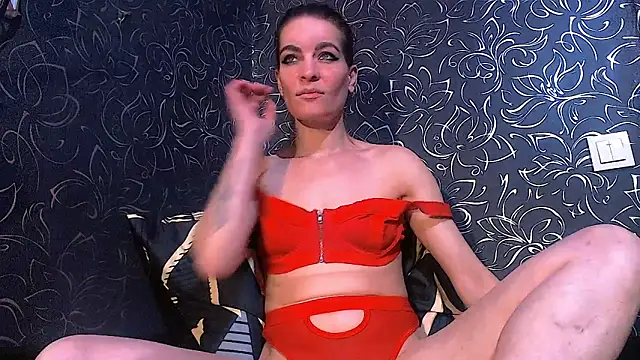 Strawberry Milfa online show from February 20, 9:15 pm