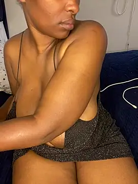 Naughty-sonia2 online show from June 14, 9:33 am