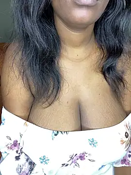 Naughty-sonia2 online show from August 2, 7:07 am
