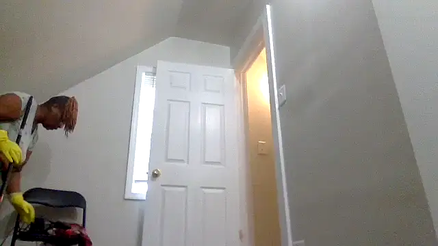 AllLeggs online show from December 4, 7:34 pm