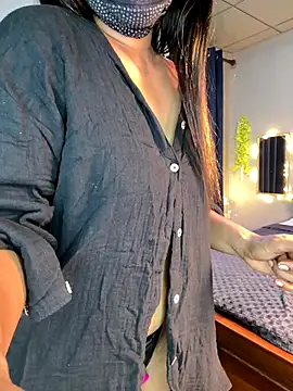 Snapshot of Cinderella-98 chatting on October 1, 4:07 am Cinderella-98 online show from October 1, 4:07 am